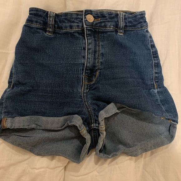 H&M Jean shorts - Picture 1 of 2